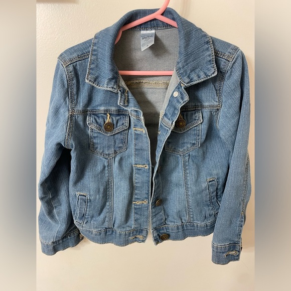 Girls toddler 5t Carter’s jean jacket. Excellent condition - Picture 1 of 3